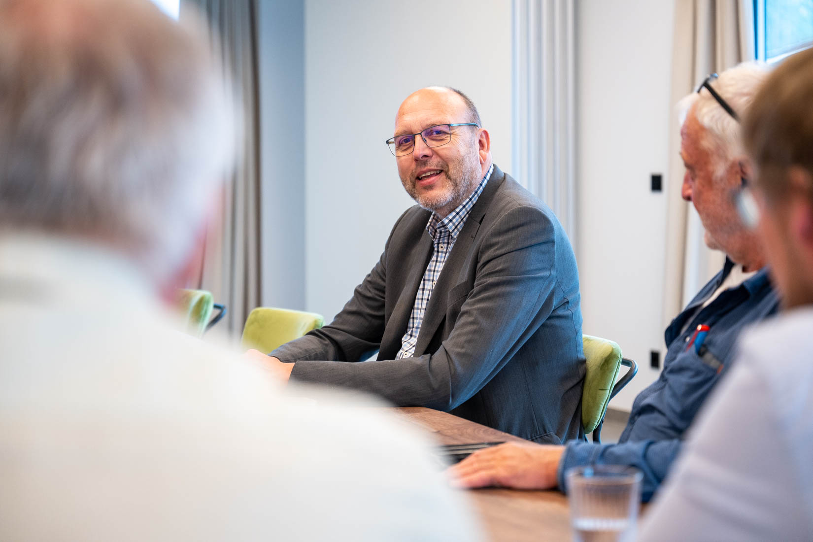 LTV-Vizepräsident Olaf Raschke lächelt im Gespräch