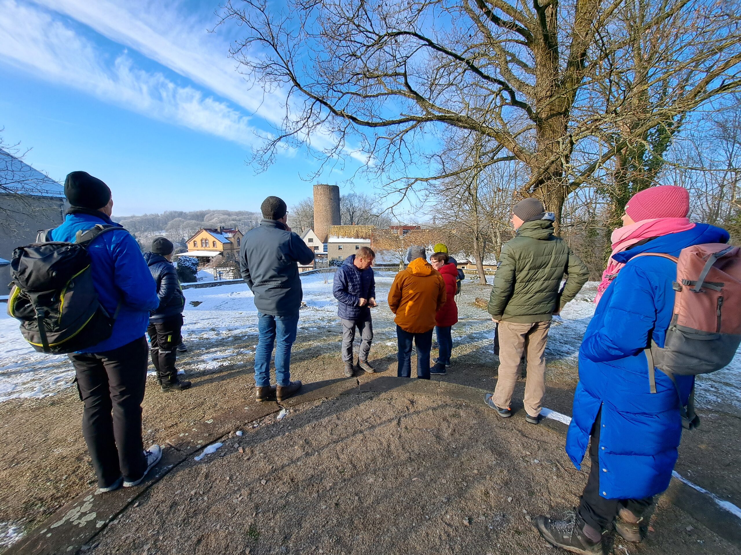 Wandergruppe im Winter